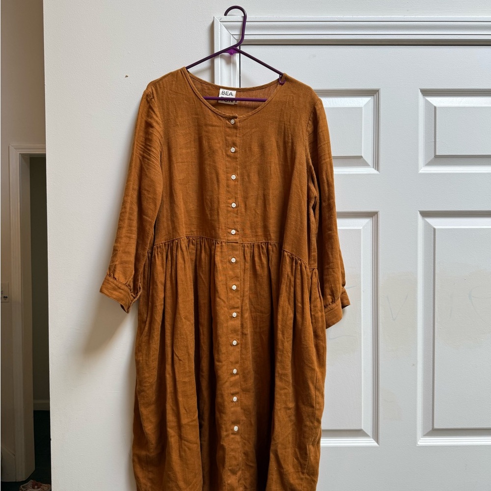 Beaton Linen Gathered Dress